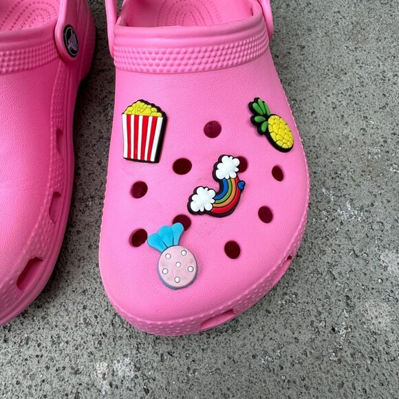 CROCS Classic Pink Clogs With Charms Girls 2 J2 Lightweight Slip On Water Shoes - Picture 9 of 11